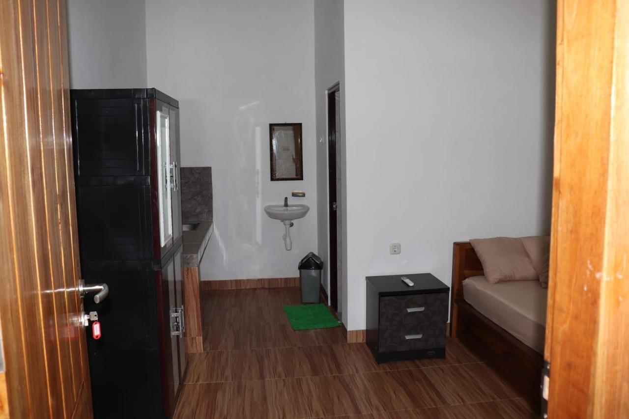 Room 212 Kuta  Kültér fotó